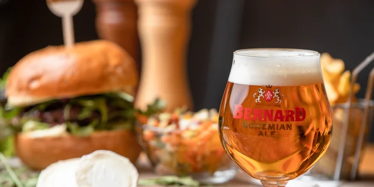 Skoč si po nadupaný burger s kozím syrom, hranolčekmi a pivom do Chuťovky