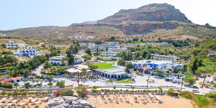 Rodinná dovolenka s all inclusive na ostrove Rodos. 5* plážový rezort v zátoke Stegna