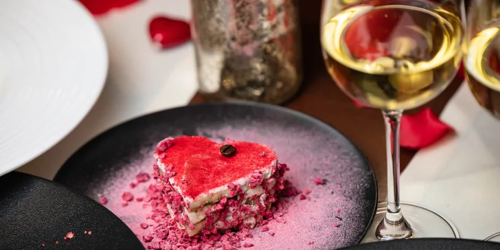 Nevšedná valentínska večera pre 2 osoby v CUBES Restaurant
