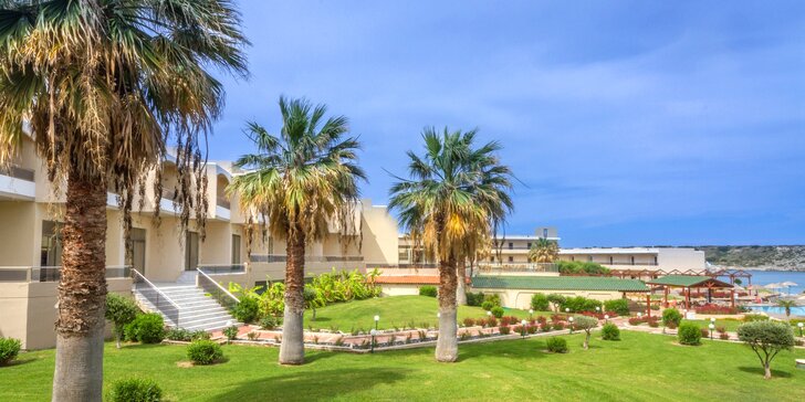 4* relax na Rhodose: hotel na pláži s bazénom a all inclusive