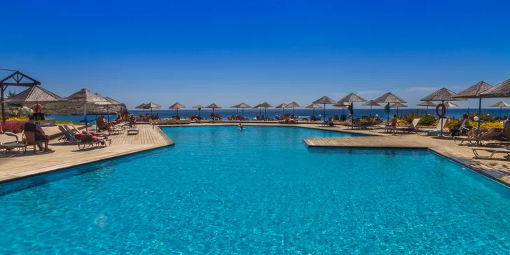4* relax na Rhodose: hotel na pláži s bazénom a all inclusive