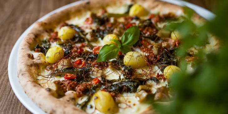 Talianska pizza pečená na dreve v pizzerii Originale: na výber 30 druhov