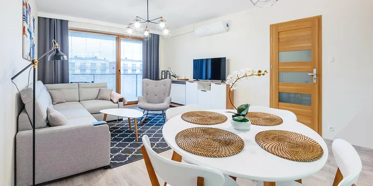 Nové apartmány v poľskom Kolobrehu: vybavená kuchynka, výhľad na more, bazén a sauna
