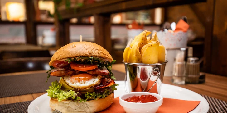 Mega burger menu alebo pizza podľa vlastného výberu