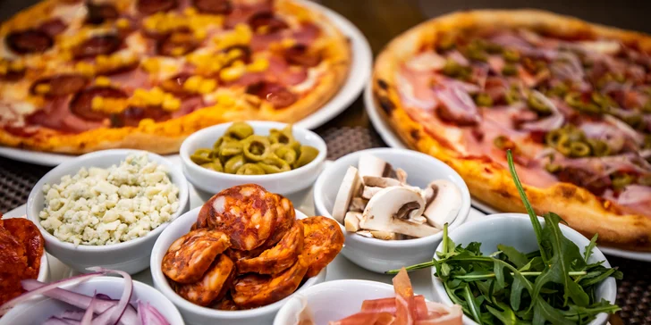 Mega burger menu alebo pizza podľa vlastného výberu