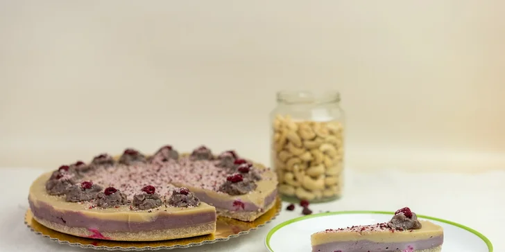 Zdravé maškrtenie: RAW torty a krémy na donášku