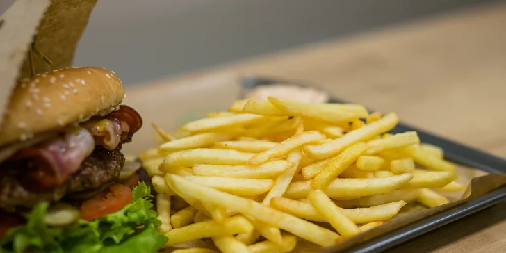 BIO hovädzie burger menu v bistre Zelený Strom