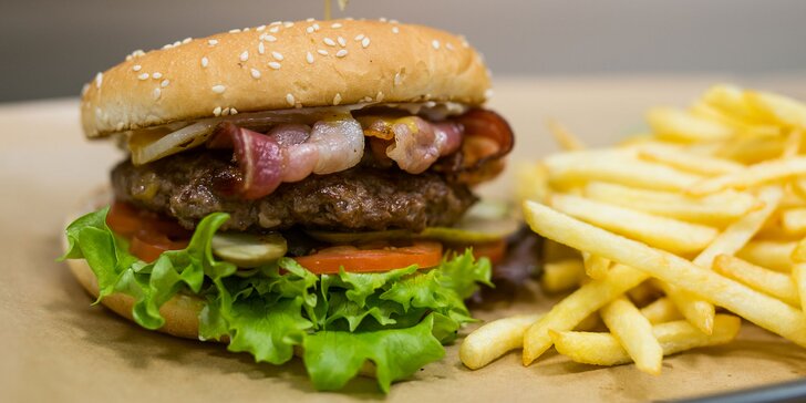 BIO hovädzie burger menu v bistre Zelený Strom