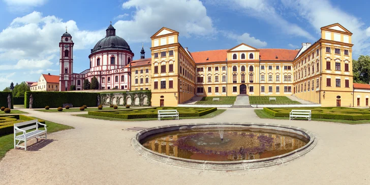Moravské Versailles, pivovar a slávnosti špargle a vína