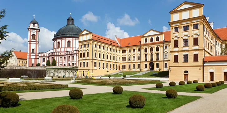 Moravské Versailles, pivovar a slávnosti špargle a vína
