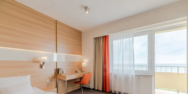 Dovolenka pri Baltskom mori: hotel pri pláži v blízkosti národného parku, wellness a polpenzia