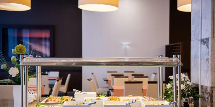 Dovolenka pri Baltskom mori: hotel pri pláži v blízkosti národného parku, wellness a polpenzia
