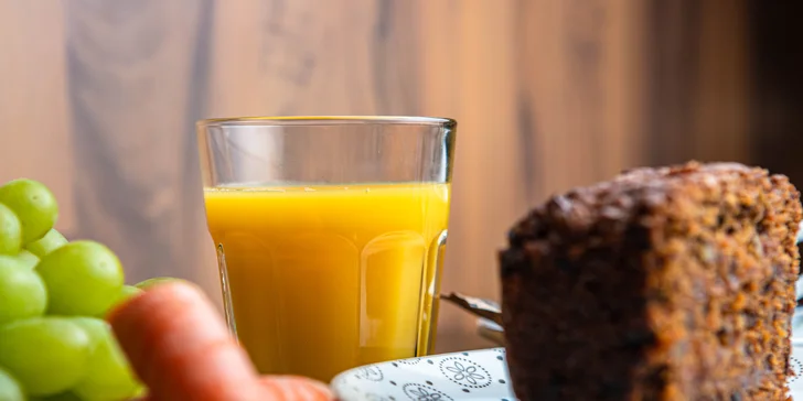Lahodne sladké raňajky v cukrárni Tasty