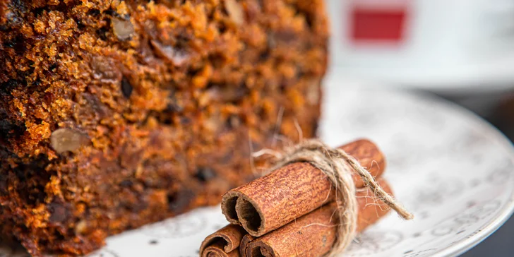 Lahodne sladké raňajky v cukrárni Tasty