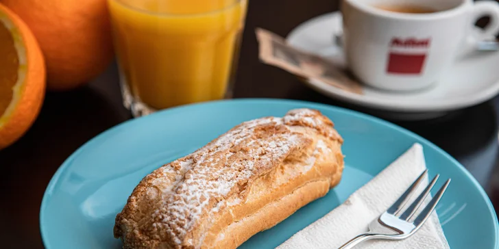 Lahodne sladké raňajky v cukrárni Tasty