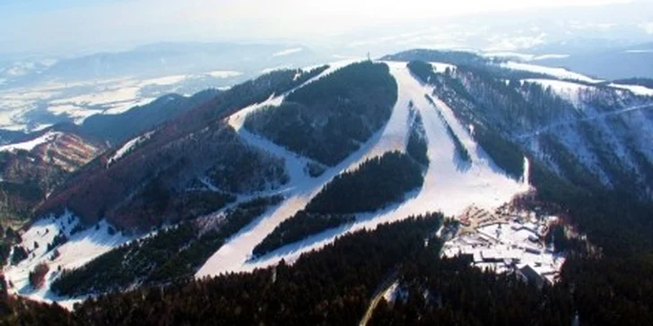 3-hodinový alebo celodenný SKIPAS v Lyžiarskom stredisku Šachtičky