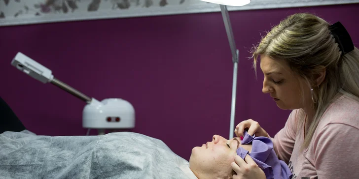 Manuálne čistenie pleti s masážou a úpravou obočia či ozonizérom