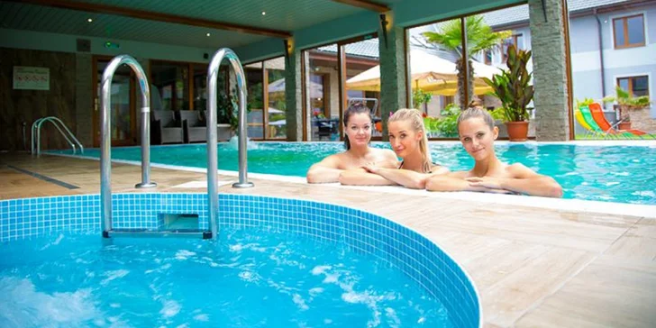 Pobyt s neobmedzenými bazénmi v Aqua & Wellness Resort Alžbeta na Liptove