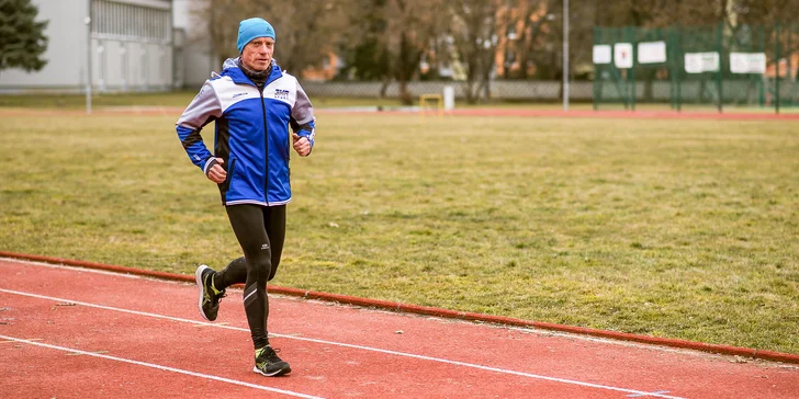 Mesačný bežecký tréningový program s profesionálnym inštruktorom