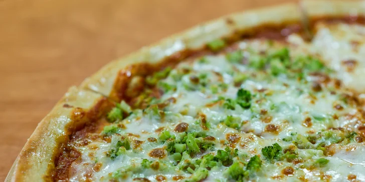 Mega veľká pizza pre najväčších hladošov aj na donášku!