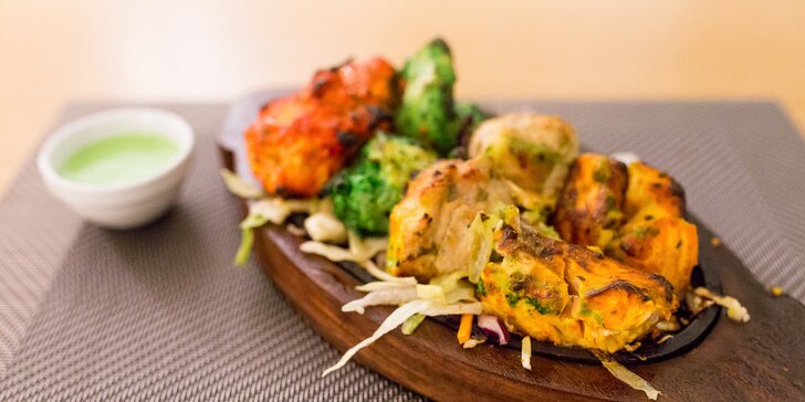 Degustačné menu rozmanitých chutí Indie s prílohou podľa vlastného výberu