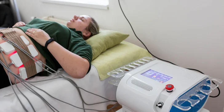 Zoštíhlenie s kryolipolýzou či lipolaserom alebo relax pri Garra Rufa pedikúre