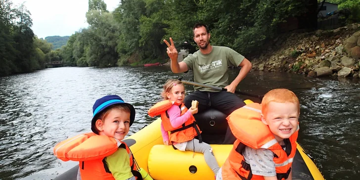 Nasadnite na raft alebo kanoe a splavujte Hron!
