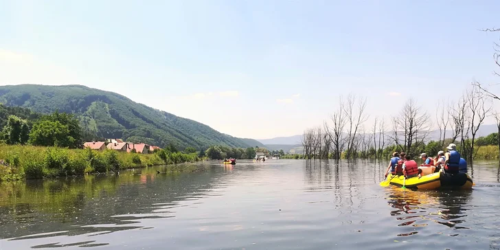 Nasadnite na raft alebo kanoe a splavujte Hron!