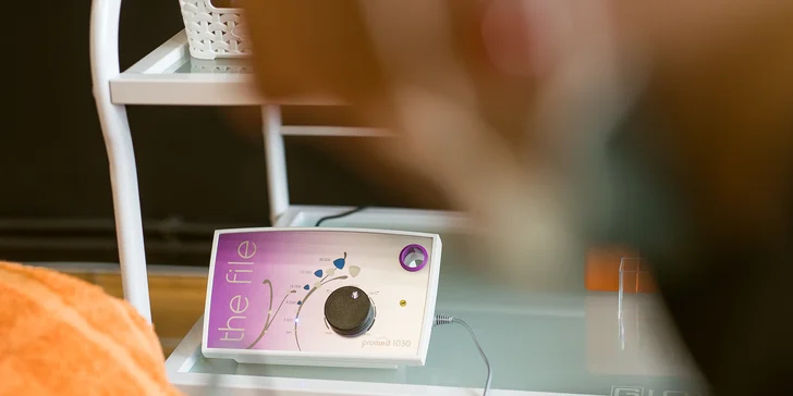Odmeňte svoje nohy s wellness či kombinovanou pedikúrou v salóne Betty