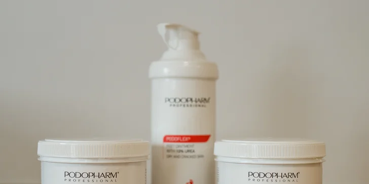 Odmeňte svoje nohy s wellness či kombinovanou pedikúrou v salóne Betty