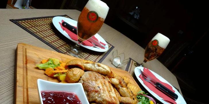 Trojité steakové kombo s prílohou a pivom alebo dezertom pre 2 osoby