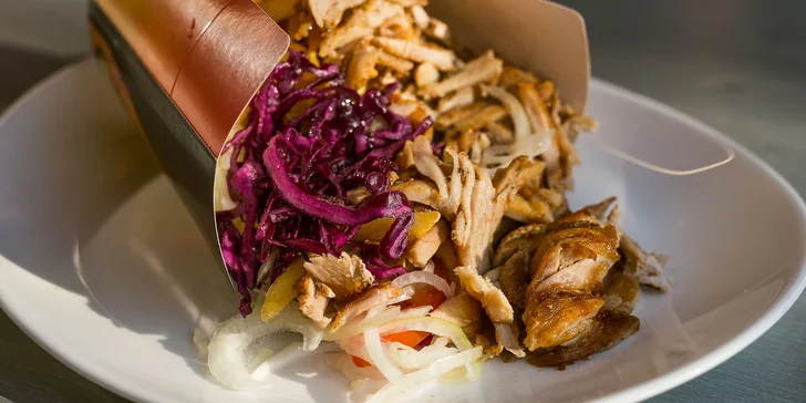 Kebab (box, placka, bageta) alebo falafel už aj v novootvorenej prevádzke OSMAN CITY KEBAP