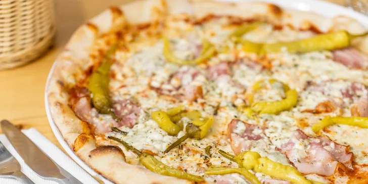 Skoč si po chrumkavú pizzu alebo si ju nechaj doviezť - na výber 10 druhov!