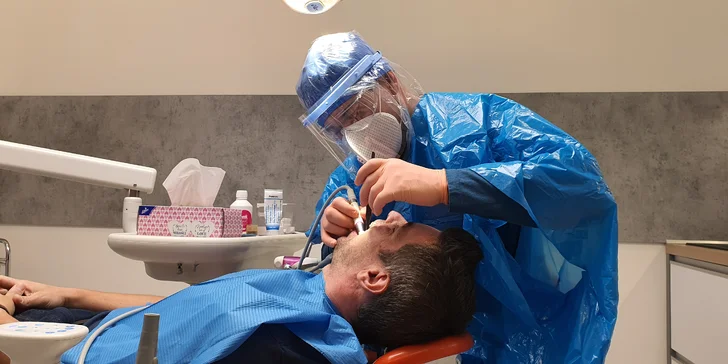 Dentálna hygiena s maximálnymi hygienickými opatreniami