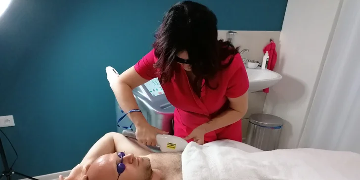 Odstraňovanie chĺpkov IPL prístrojom - aj pre mužov!