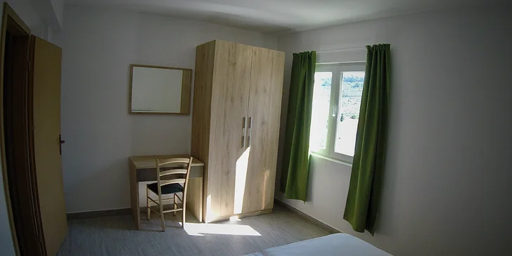 🌞 KÚP teraz, využi v LETE: Dovolenka na ostrove Šolta - apartmány až pre 4 osoby len 150 m od mora