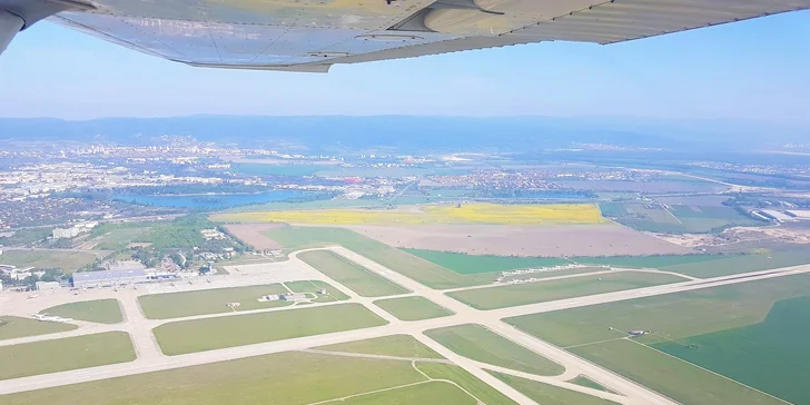 Vzneste sa do vzduchu a vyskúšajte si, aké to je byť pilotom!