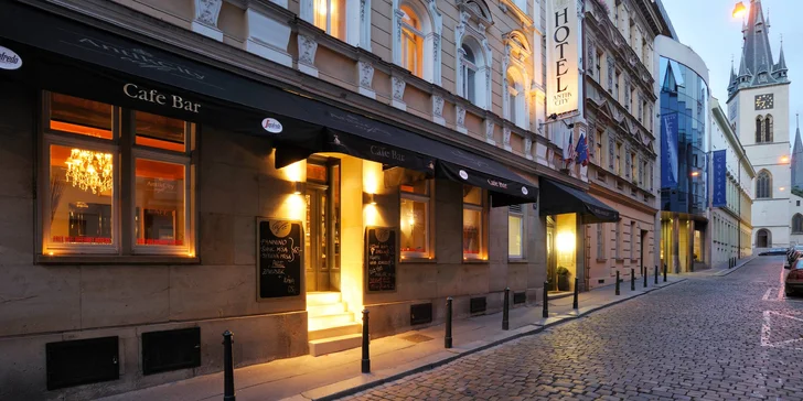 4 * pobyt v historickom centre Prahy s raňajkami aj romantickým menu v reštaurácii pri Karlovom moste