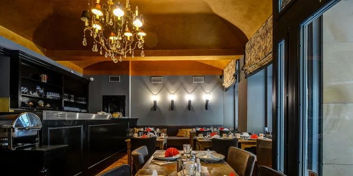 4 * pobyt v historickom centre Prahy s raňajkami aj romantickým menu v reštaurácii pri Karlovom moste