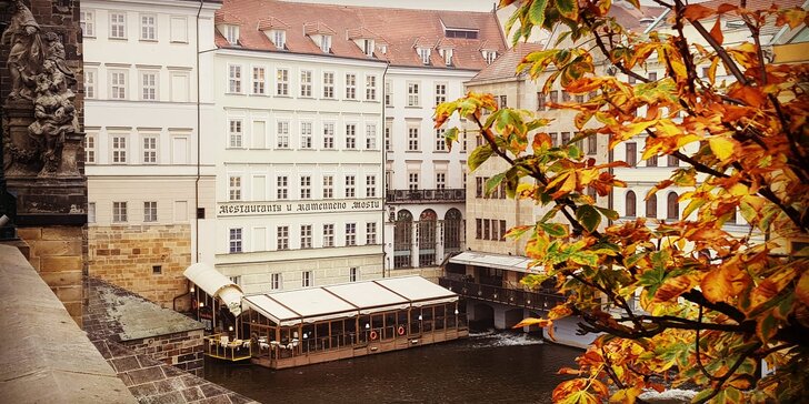 4 * pobyt v historickom centre Prahy s raňajkami aj romantickým menu v reštaurácii pri Karlovom moste