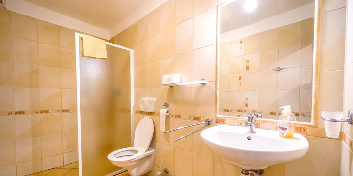 Silvester v Penzióne Troika: komfortné ubytovanie, raňajky a sauna
