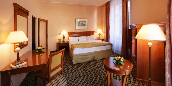 Nezabudnuteľný pobyt v Karlových Varoch: kúpeľný hotel s plnou penziou a procedúrami