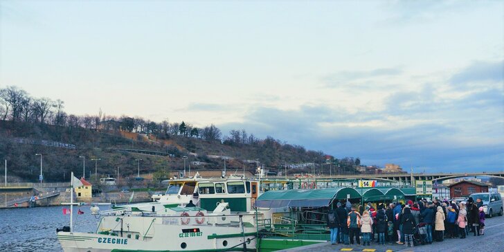 Námorníci, hurá na Vltavu: vyhliadkové plavby pre deti a dospelých aj s rautom