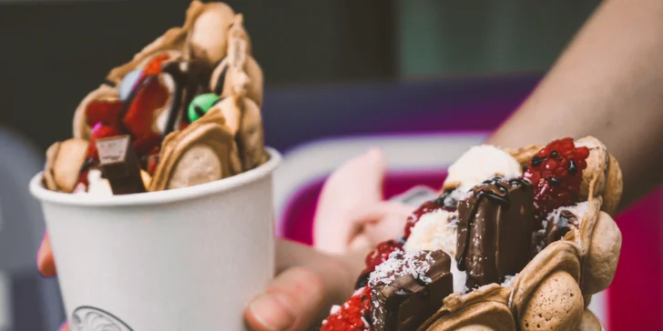 Vyskladajte si bubble waffle, waffle alebo slané či sladké palacinky