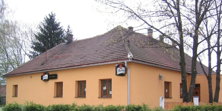 Pizza z kvalitných surovín na tenkom chrumkavom ceste