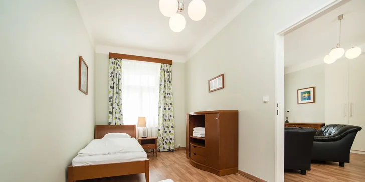 Královské Vinohrady až pre 6 osôb: moderný apartmán s kuchynkou, raňajky a vstup do sauny v cene