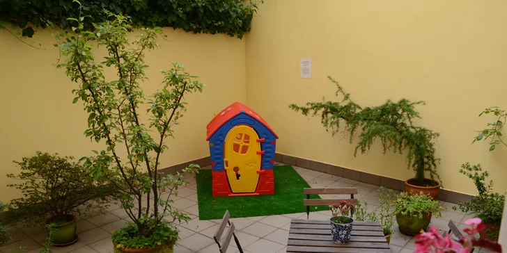 Královské Vinohrady až pre 6 osôb: moderný apartmán s kuchynkou, raňajky a vstup do sauny v cene