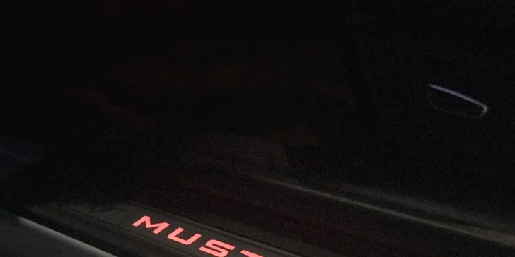 Zážitková jazda na americkom FORD MUSTANG GT ROUSH 560 HP v Bratislave, Nitre či Senici