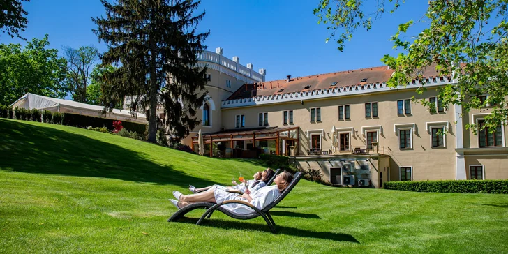 Romantický pobyt so zámockými raňajkami, 4-chodovou večerou i wellness v hoteli Chateau St. Havel****
