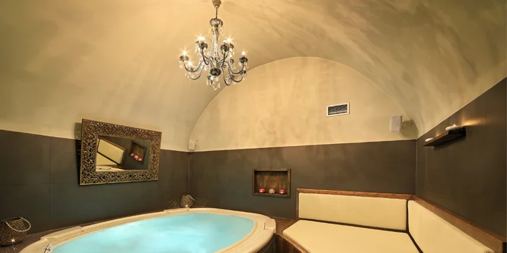 Romantický pobyt so zámockými raňajkami, 4-chodovou večerou i wellness v hoteli Chateau St. Havel****